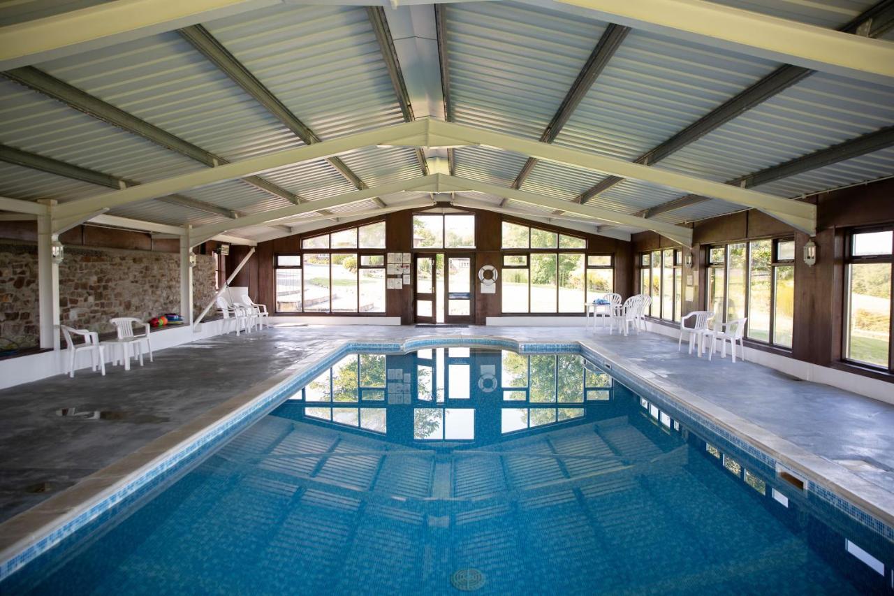 Stables Villa Bude Exterior photo
